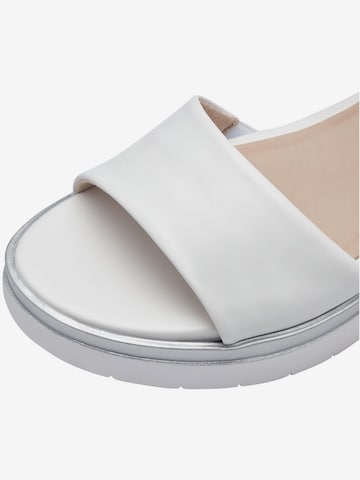 Sandales TAMARIS en blanc