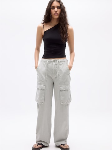 Pull&Bear Wide Leg Cargojeans in Grau