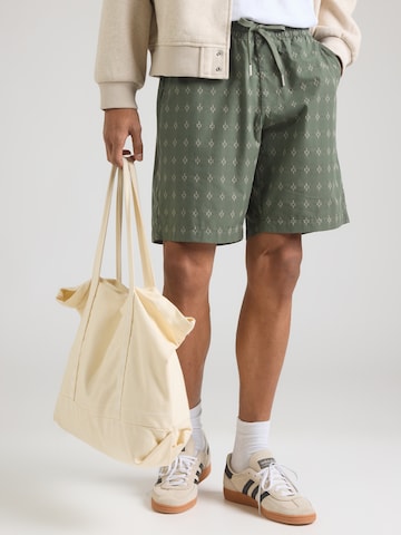 SCOTCH & SODA Широка кройка Панталон в зелено: отпред