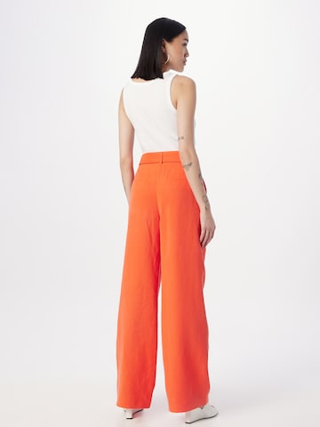 ESPRIT Rozšírený strih Plisované nohavice - oranžová