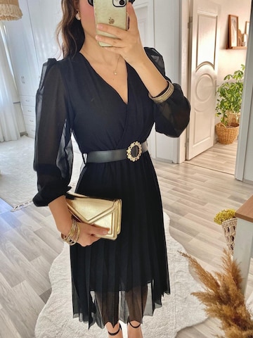 JANE's Kleid‌‌‌‌‌‌ in Schwarz