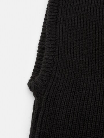 Pull&Bear Mütze in Schwarz