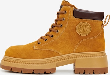 Bottines à lacets CESARE GASPARI en marron : devant