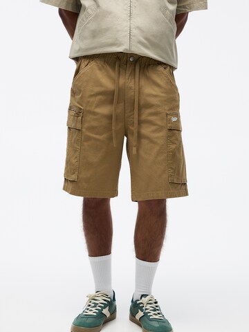 Pull&Bear Loosefit Shorts in Braun: Vorderseite