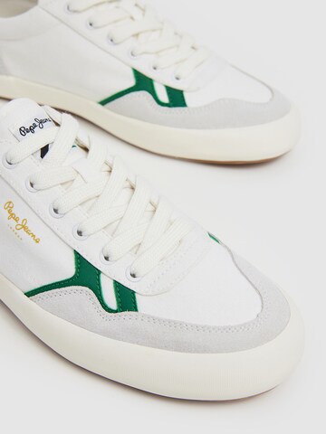 Baskets basses 'Travis Brit' Pepe Jeans en blanc