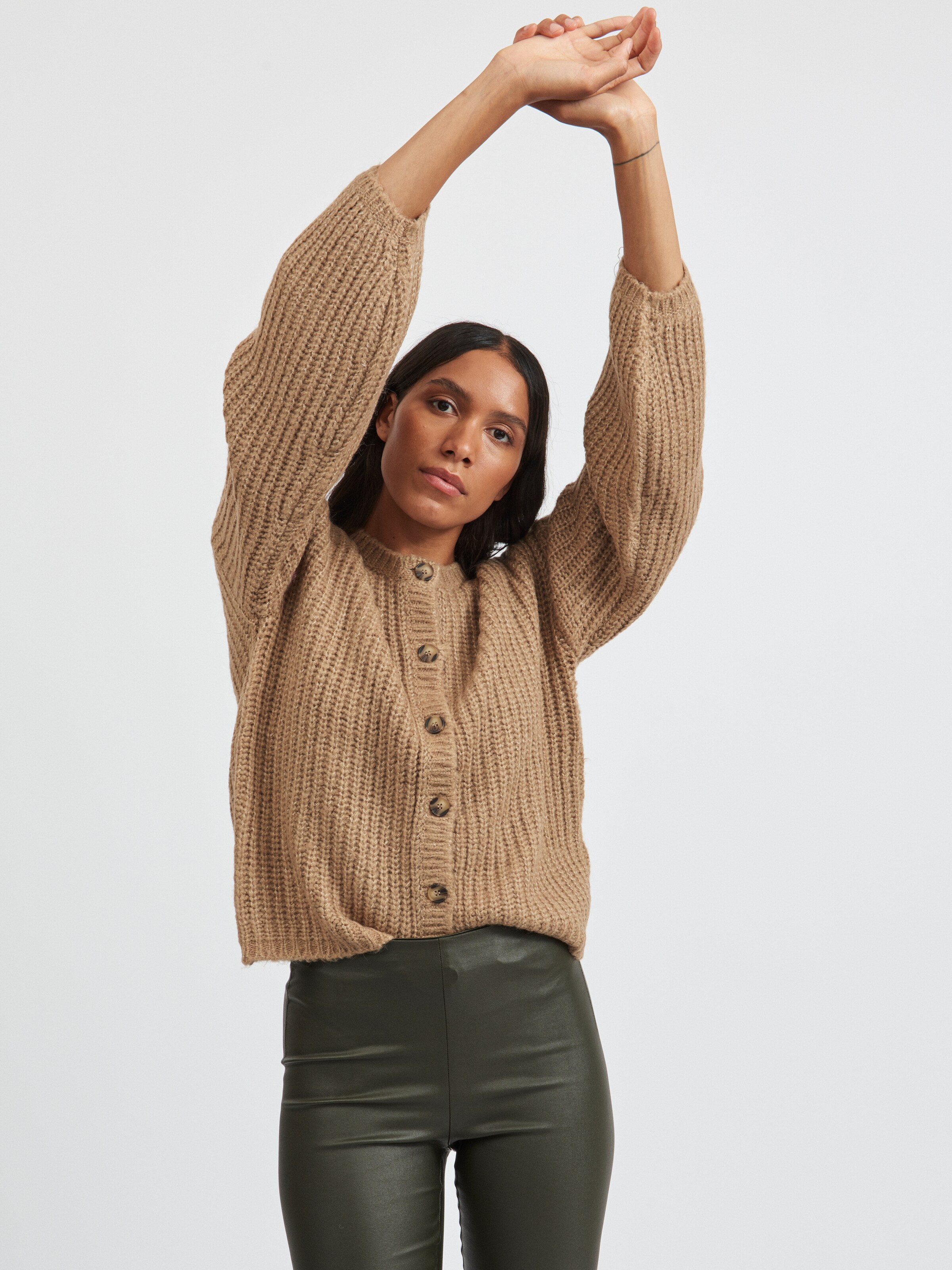 Frauen Pullover & Strick VILA Strickjacke 'Suba' in Braunmeliert - XU78050 Frauen Pullover & Strick VILA Strickjacke 'Suba' in Braunmeliert - XU78050