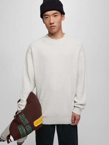 Pull&Bear Sweater in Beige: front