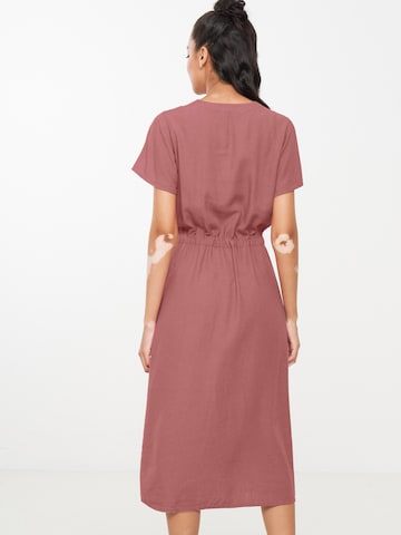 Rochie 'Peony' de la recolution pe roz