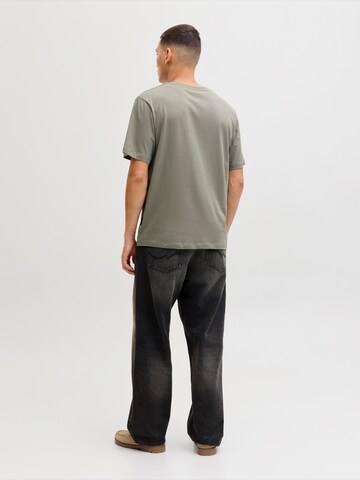 T-Shirt 'JJDEVIN DAYTONA' JACK & JONES en gris