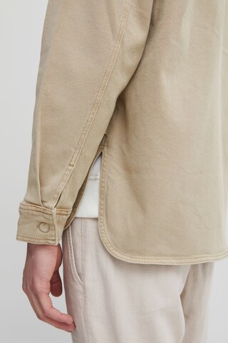Casual Friday Regular fit Button Up Shirt in Beige