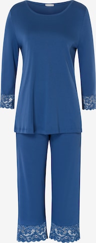 Hanro Pyjama ' Moments ' in Blauw: voorkant