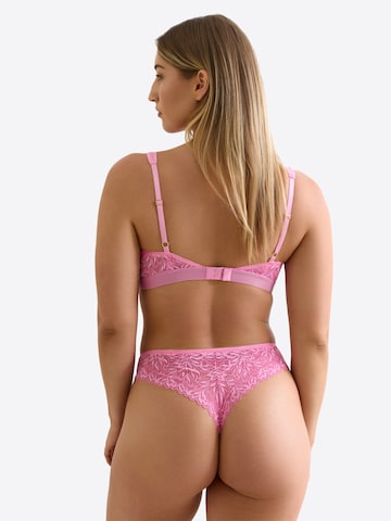 Erlich Textil - Tanga 'Iconic Lace' em rosa