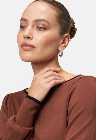 Pullover di zero in marrone