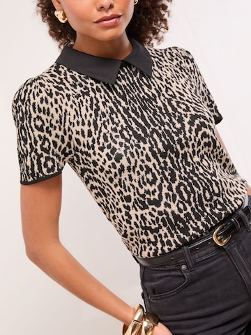 Lipsy Shirt in Beige: front