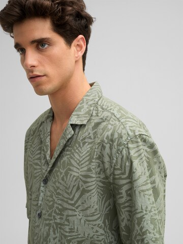 STRELLSON Comfort fit Button Up Shirt 'Cliro' in Green
