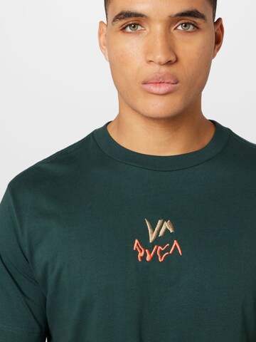 RVCA - Camiseta 'PETROGLYPH' en verde