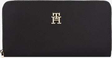 TOMMY HILFIGER Wallet 'Poppy' in Black: front