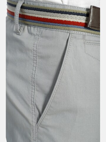 Loosefit Pantalon chino ' Baron Marchas ' Charles Colby en gris