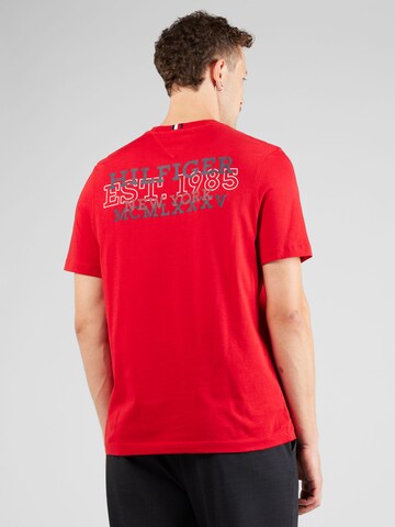 TOMMY HILFIGER T-Shirt in Rot