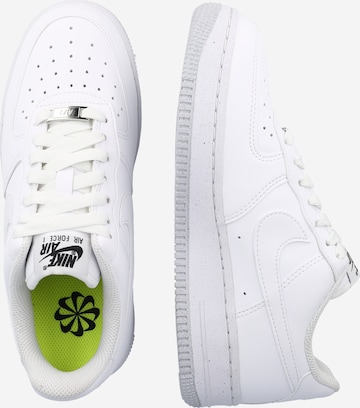 Nike Sportswear Låg sneaker 'AIR FORCE 1 07 NEXT NATURE' i vit