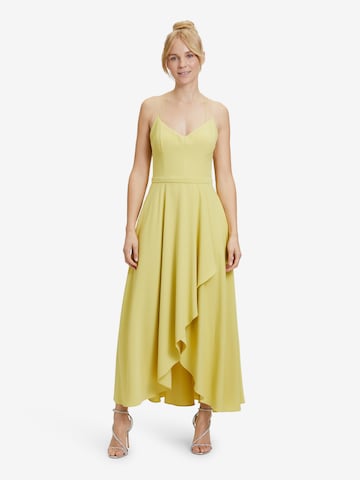 Vera Mont Evening Dress in Yellow: front