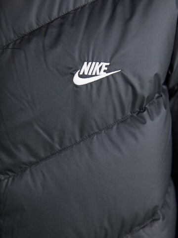 Nike Sportswear Зимняя куртка 'WINDRUNNER' в Черный