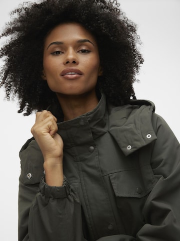 Parka d’hiver 'ROANE' VERO MODA en vert