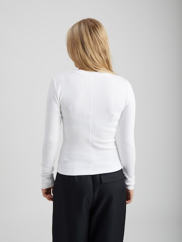 Peppercorn - Camiseta 'Phoebe' en blanco