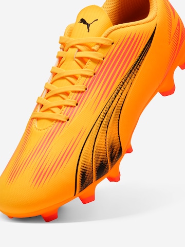 PUMA Jalkapallokengät 'Ultra Play' värissä oranssi