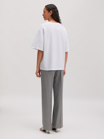 EDITED Shirt 'Xia' in Weiß