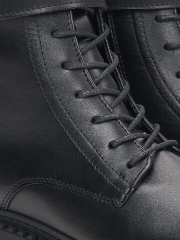Bottines à lacets '09-283714' Estro en noir