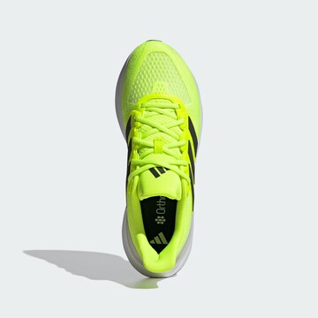 Chaussure de course 'Ultrabounce 5' ADIDAS PERFORMANCE en vert