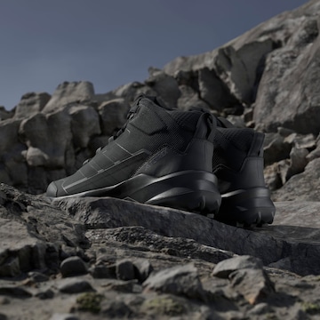 Boots 'Skychaser AX5' ADIDAS TERREX en noir