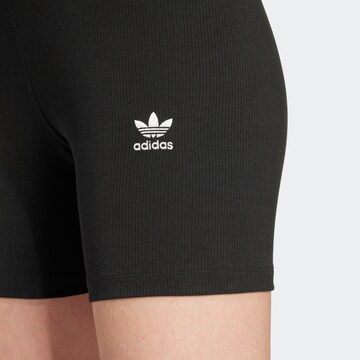 Skinny Leggings 'Essentials' ADIDAS ORIGINALS en noir