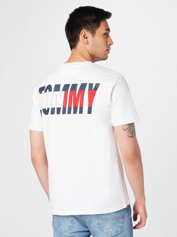 Tommy Jeans Paita 'Classic Essential' värissä valkoinen