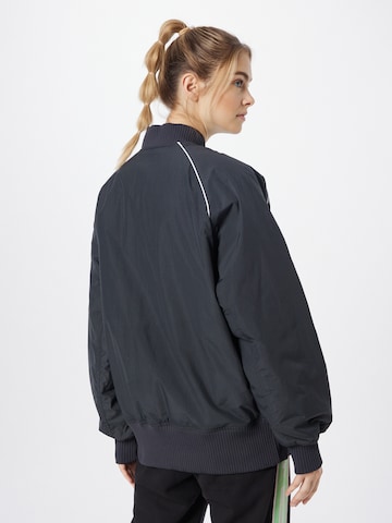 ADIDAS ORIGINALS Between-Season Jacket 'Bomber' in Black