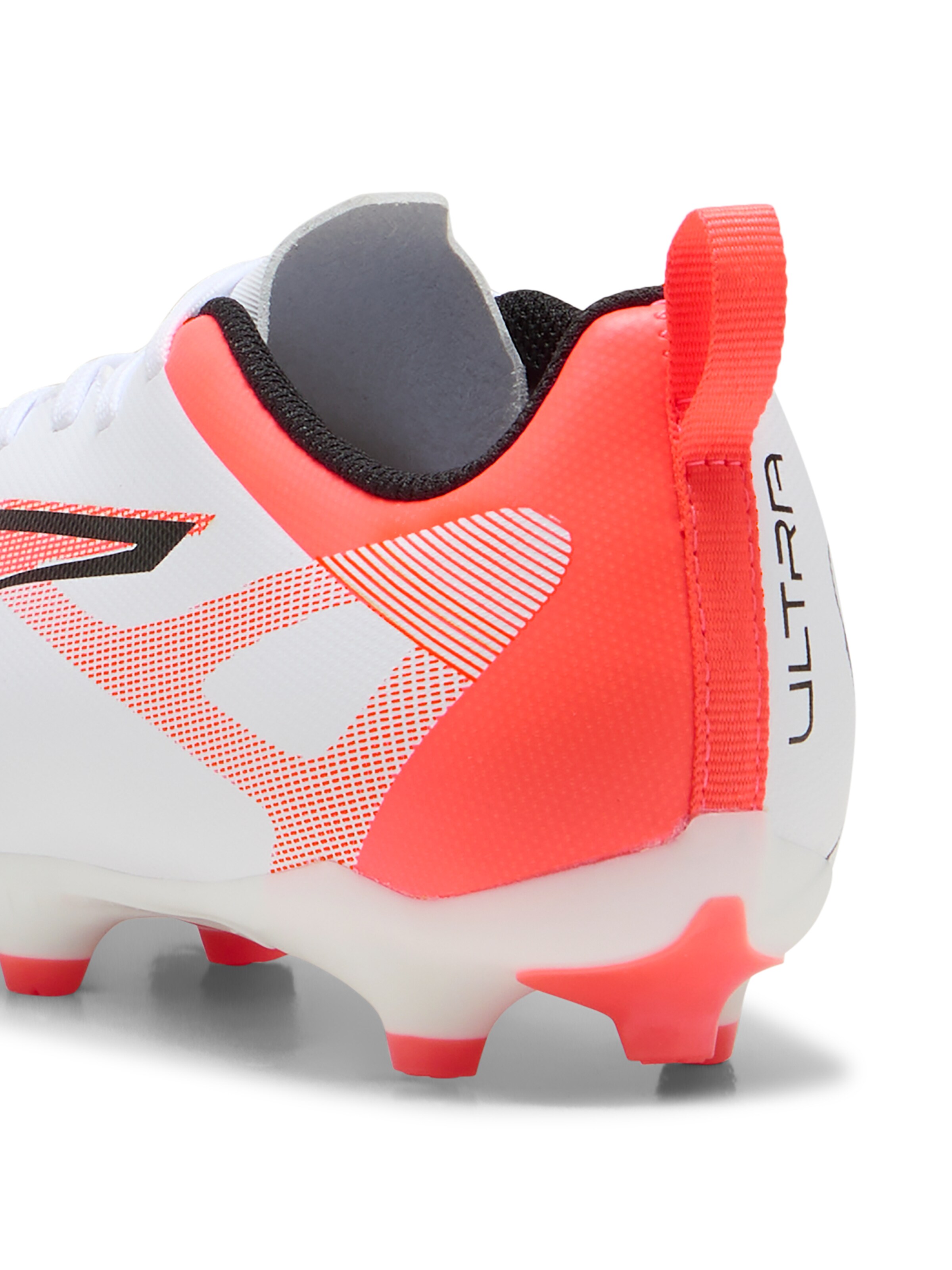 PUMA Спортни обувки 'Ultra 5 Play' в бяло