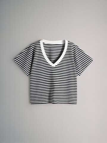 The Set T-Shirt in Braun