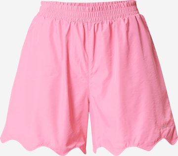 Moves Loosefit Shorts 'Aubree' in Pink: predná strana