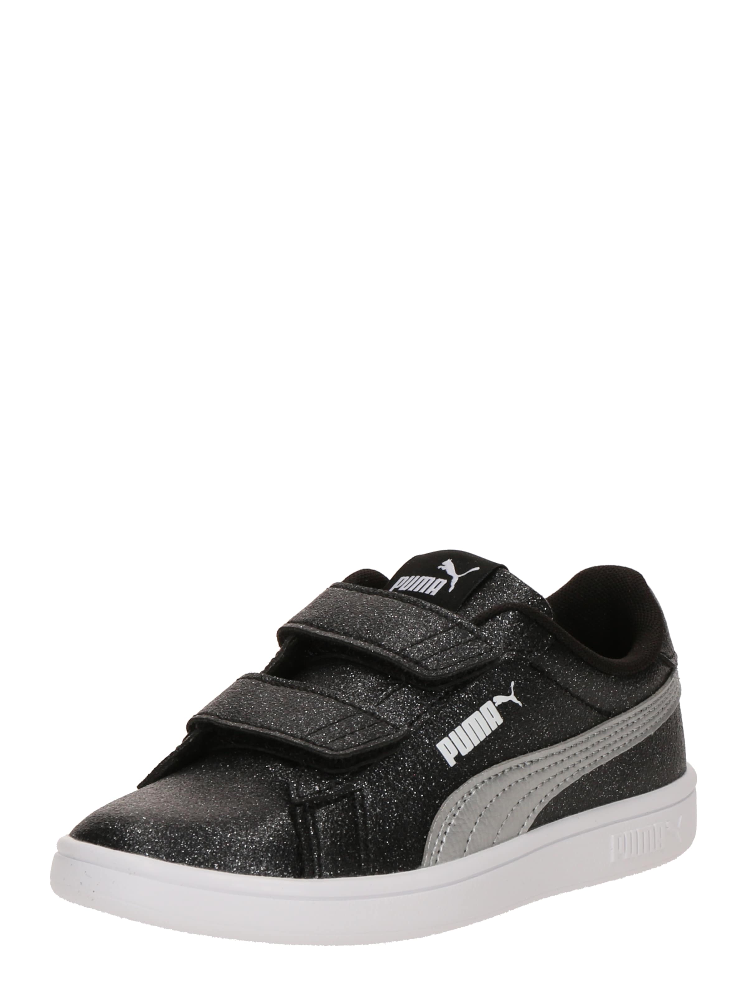 PUMA Trainers in Black: front