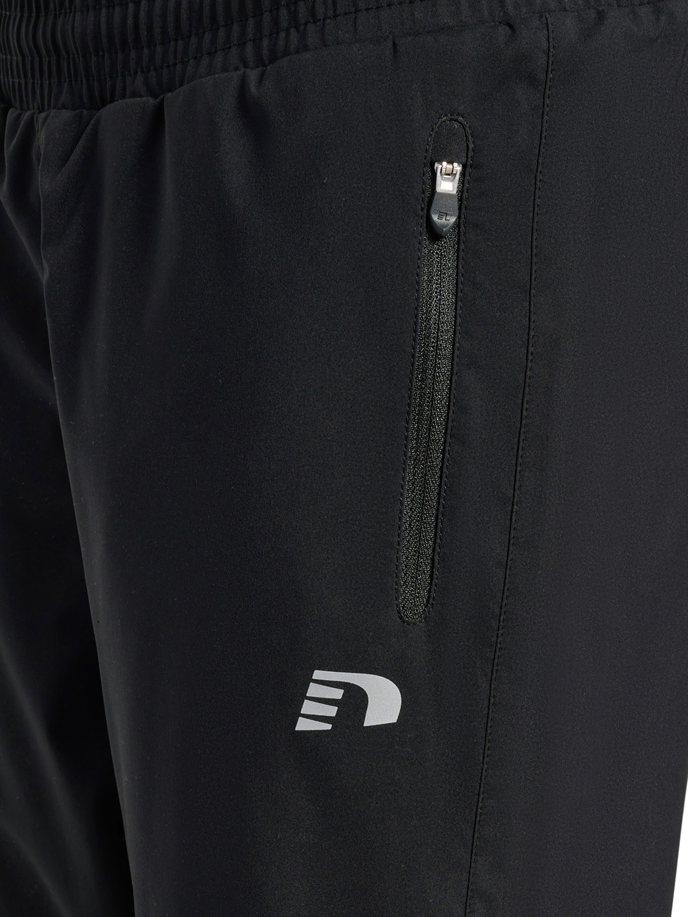 Newline regular Sportsbukser i sort