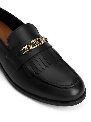 Chaussure basse TOMMY HILFIGER en noir