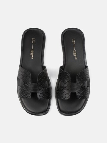 L37 HANDMADE SHOES - Mocassins 'MELT TO THE OCEAN' em preto