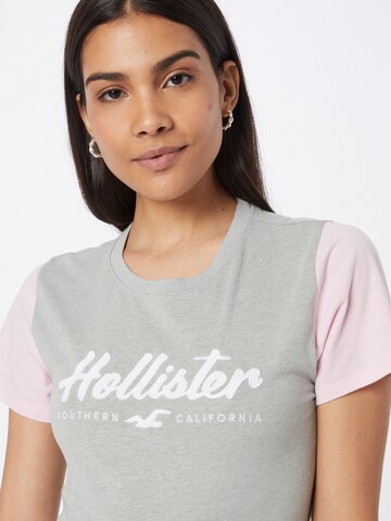 Tricou de la HOLLISTER pe gri