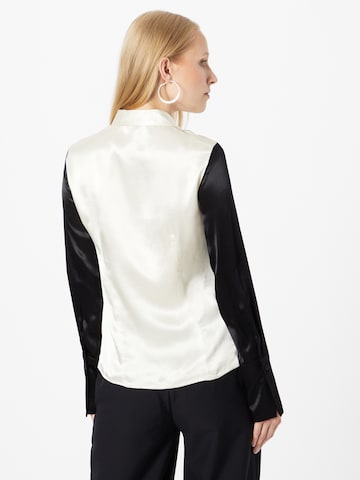 TOPSHOP Blouse in Black