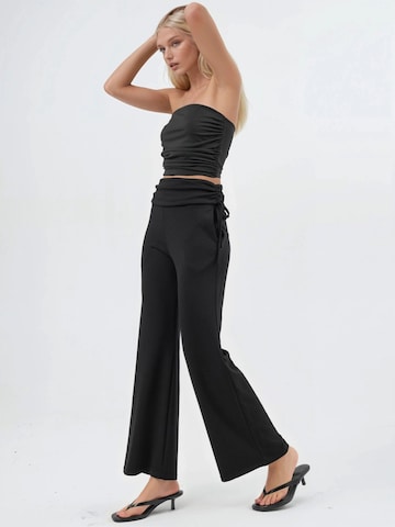 Hiccup - Regular Calças em preto