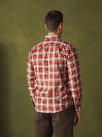 Next - Ajuste regular Camisa en rojo