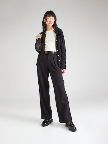 Regular Pantaloni cutați 'EMMA' de la BONOBO pe negru
