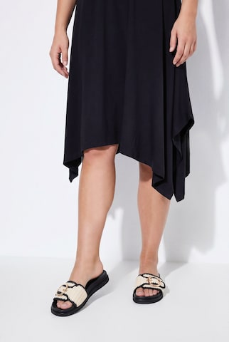 Angel of Style Dress in Black