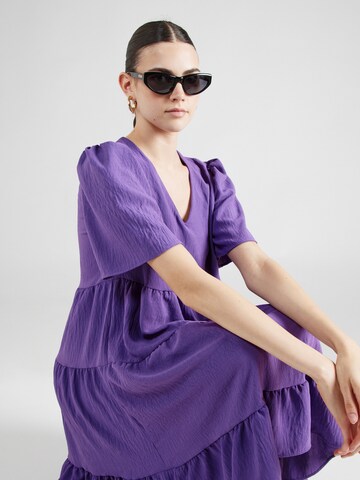 Trendyol - Vestido em roxo